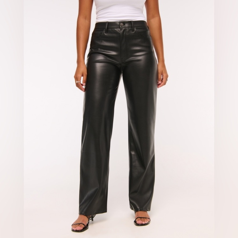 Curve Love High Rise 90s Relaxed Vegan Leather Pant